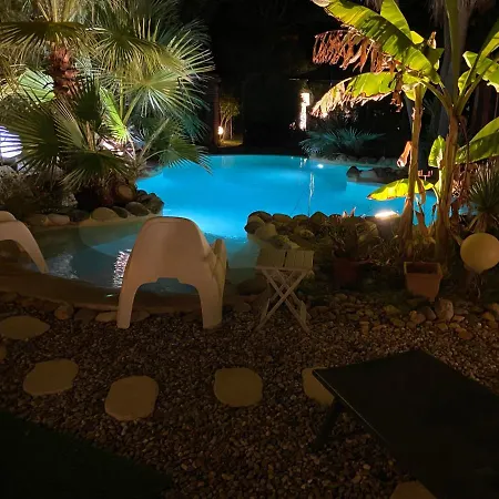 Alojamento de Acomodação e Pequeno-almoço Domaine Le Village Villenouvelle