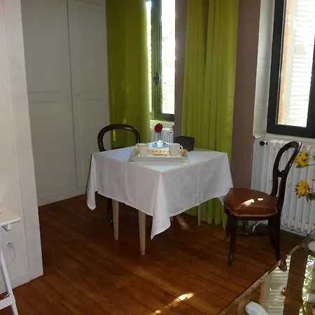 Domaine Le Village Alojamento de Acomodação e Pequeno-almoço