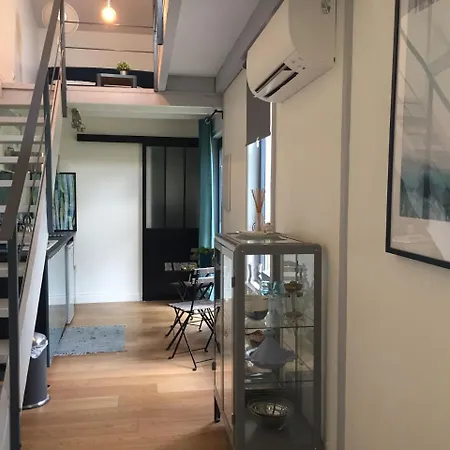 Domaine Le Village Alojamento de Acomodação e Pequeno-almoço Villenouvelle