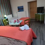 فندق مبيت وإفطار Domaine Le Village Villenouvelle