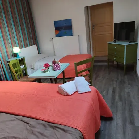 Bed & Breakfast Domaine Le Village Villenouvelle