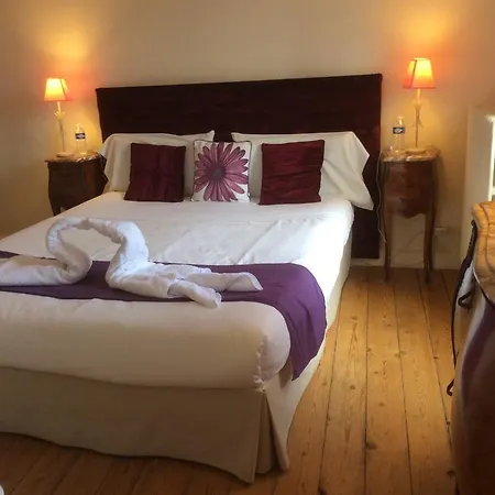 Bed & Breakfast Domaine Le Village Villenouvelle