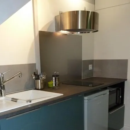 Domaine Le Village Bed and Breakfast Villenouvelle