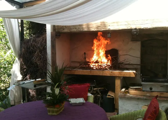 Maison Le Village Couette-café